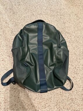 Away Active Backpack 26L (Forest Green)